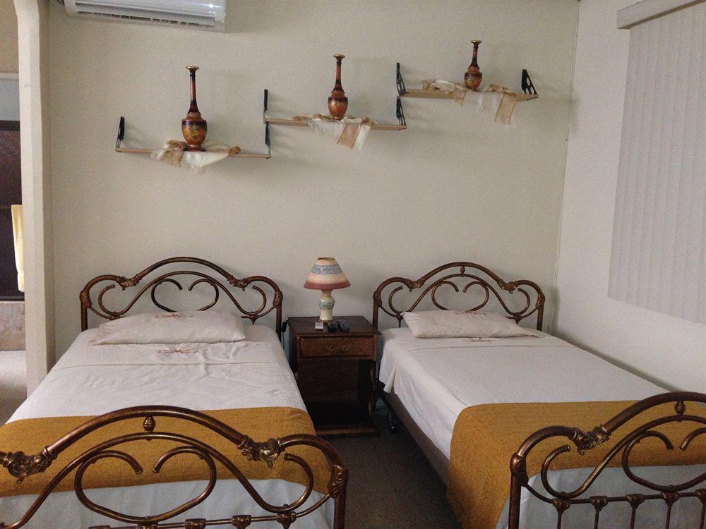 El Patio Suites II 과야킬 외부 사진