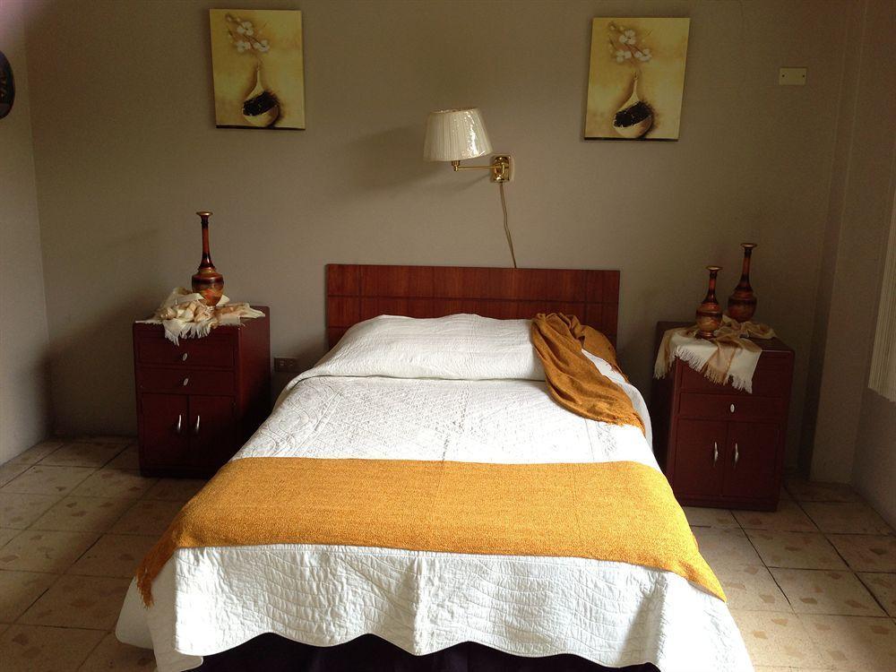 El Patio Suites II 과야킬 외부 사진