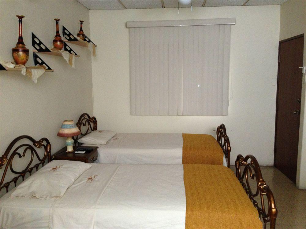 El Patio Suites II 과야킬 외부 사진