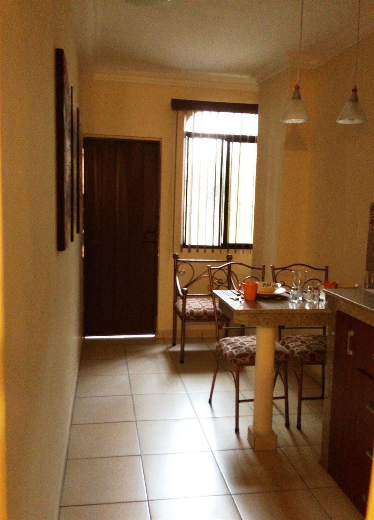 El Patio Suites II 과야킬 외부 사진