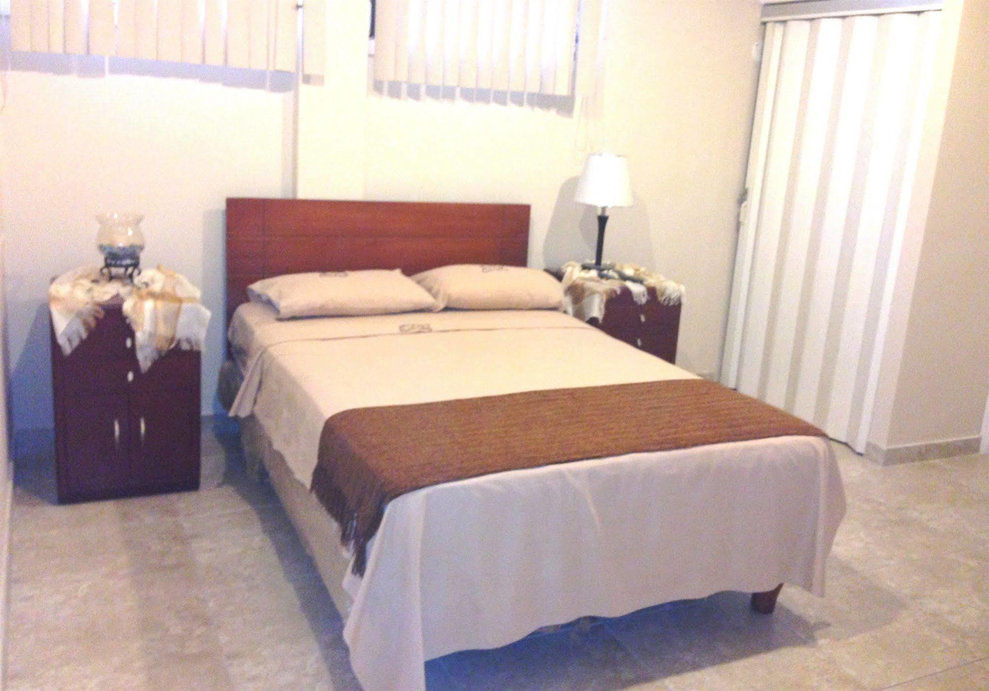 El Patio Suites II 과야킬 외부 사진